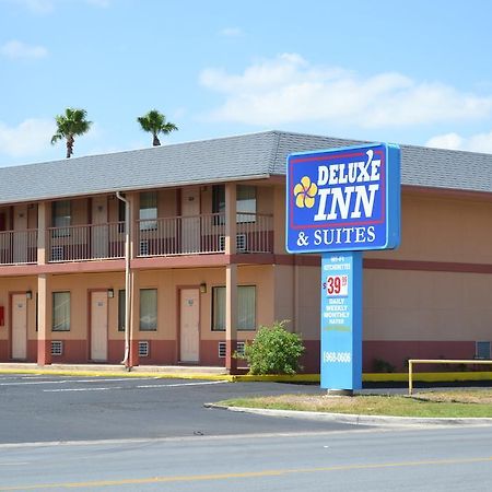 Deluxe Inn And Suites Уэслако Экстерьер фото